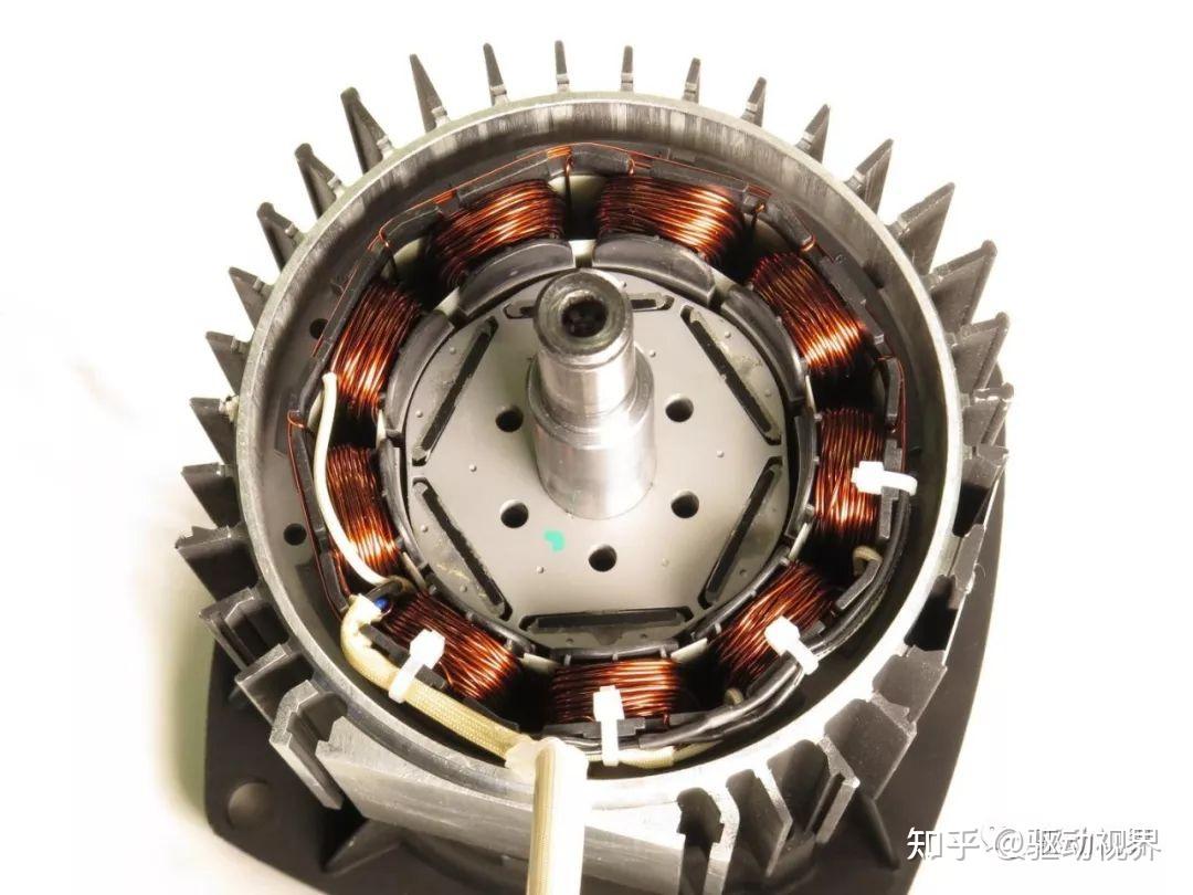 且集中度渐增；目前股价靠近支撑位19.88